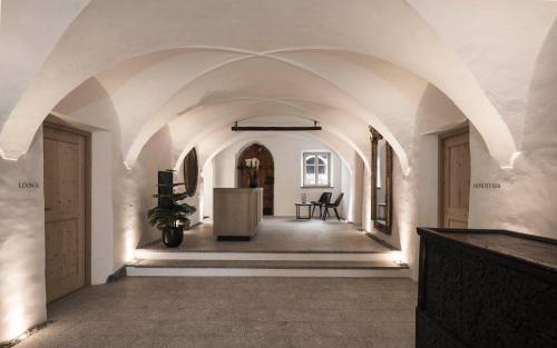 Galeriebild der Unterkunft HOFERGUT Suites & Apartments in Riscone