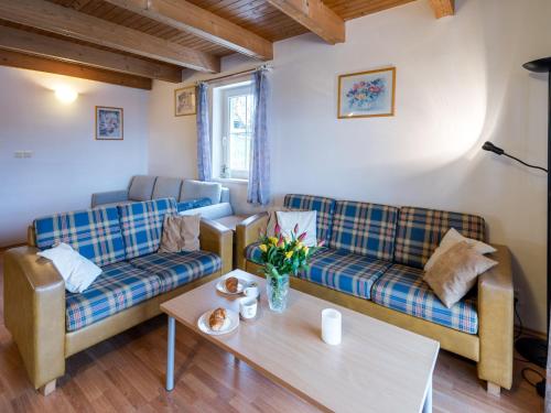 Posezení v ubytování Holiday Home Holiday Hill 46 by Interhome
