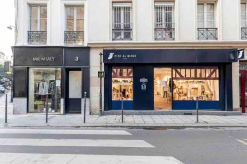 Marais - Bright one-bedroom decorated with taste