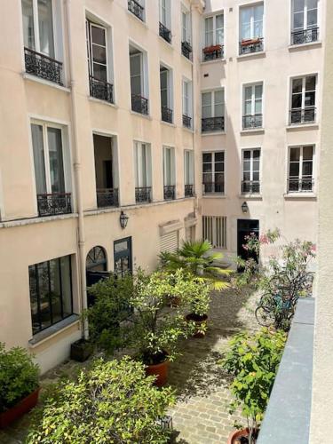 Marais - Quiet one-bedroom decorated with taste