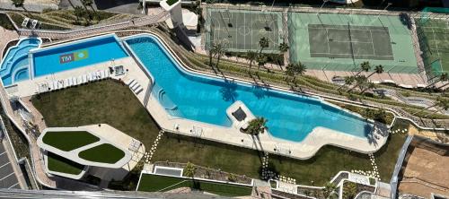 SUNSET CLIFFS VIP APARTMENTの敷地内または近くにあるプール