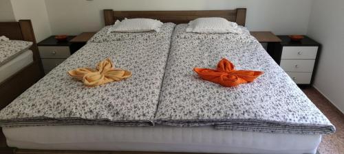 Postel nebo postele na pokoji v ubytování Apartmán Hluboká nad Vltavou