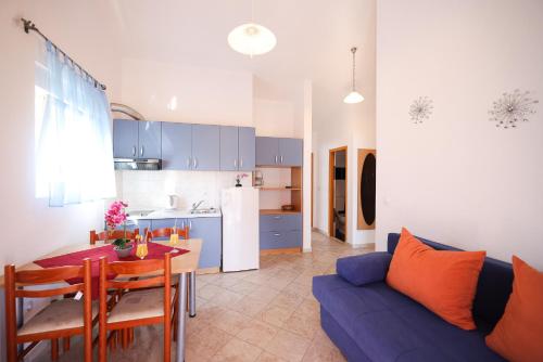 Apartments Lisica 2
