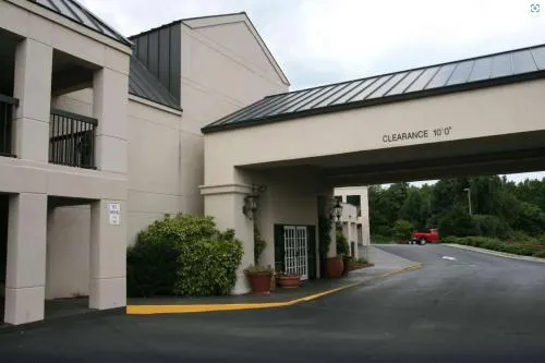 Travelodge by Wyndham Roanoke in Roanoke