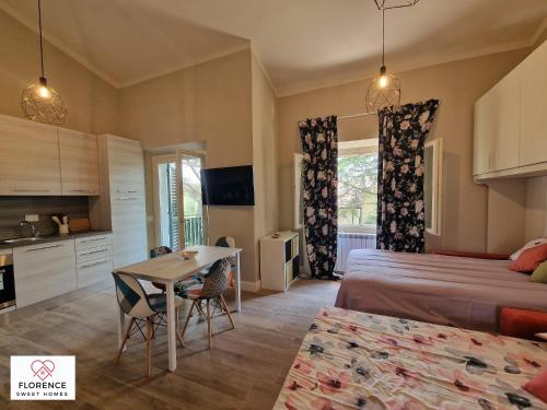 Lella Apartment with free parking by Florence Sweet Homes