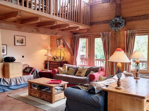 Chalet rénové 3 étoiles, 14 pers, vue Mont Blanc, Wifi - FR-1-560-102