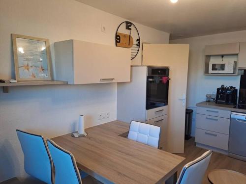 Gallery image of Maison avec spa en front de mer in Le Barcarès