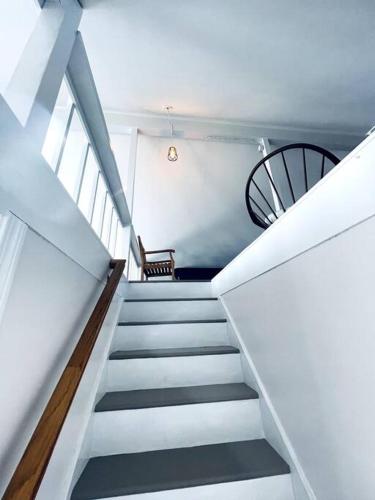 Fotografie z fotogalerie ubytování Pet-Friendly Private Beach Oceanfront Cottage v destinaci Charlestown