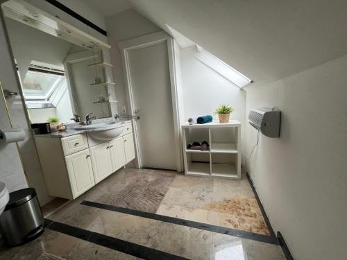 Kuchyň nebo kuchyňský kout v ubytování Maison Isa