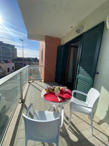 Ein Balkon oder eine Terrasse in der Unterkunft Benni House