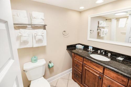 Ένα μπάνιο στο Quintessential Beach Retreat 2nd Flr