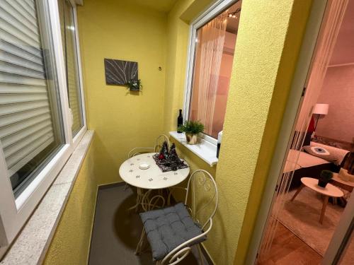 TV/Unterhaltungsangebot in der Unterkunft Aero Fly apartment Belgrade