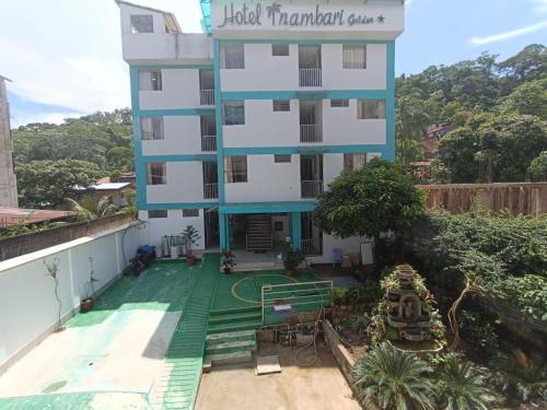 Výhľad na bazén v ubytovaní Hotel Inambari Golden alebo v jeho blízkosti