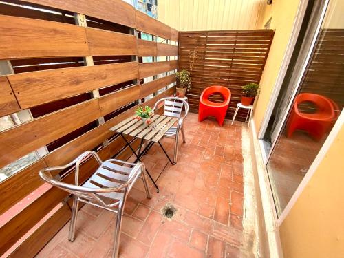 Apartamento de 3 habitaciones en Sants a 2`del metro Badal P9