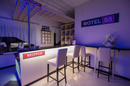 MOTEL S5 – Photos 3