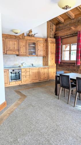 Dapur atau dapur kecil di Alpenpanorama Ovronnaz