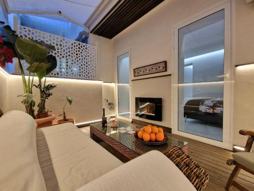 LUXURY IN "PLAZA LUCEROS" in the heart of the city & beach