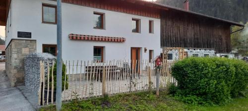 Budova, kde se prázdninový dům nachází