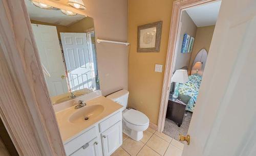 Koupelna v ubytování Seaside 5BR Caribbean Escape near the Rodanthe Pier
