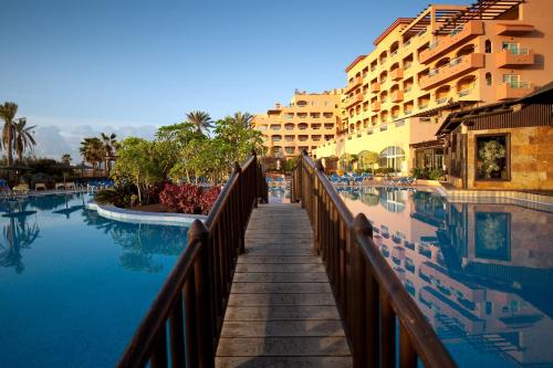 Πισίνα στο ή κοντά στο Elba Sara Beach & Golf Resort
