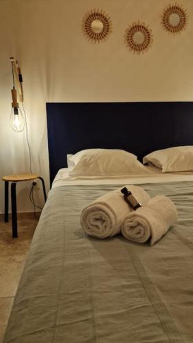 Ένα ή περισσότερα κρεβάτια σε δωμάτιο στο "Villa Querciu" Villa neuve & piscine privée