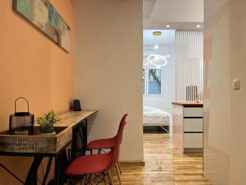 Cozy studio near Flisvos Marina