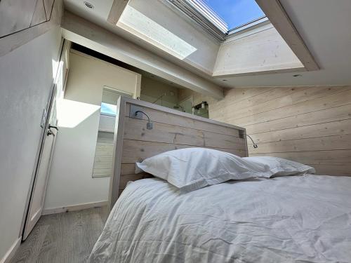 Duplex skis aux pieds centre village - 6 couchages - 2 salles de bain photo 2