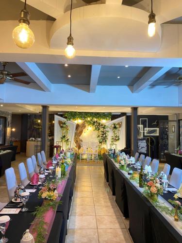 Restoran atau tempat lain untuk makan di Hotel Sriti Magelang