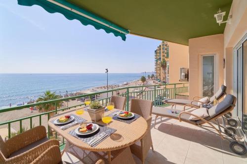 Cozy 2 Bedroom with magic sea view