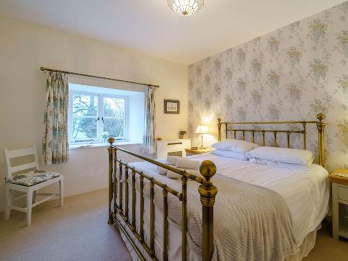 Vuode tai vuoteita majoituspaikassa 2 Bed in Hawkshead Village LLH35