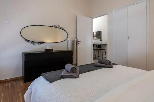 kerameikos 2 bedroom apartment
