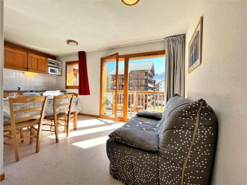 Appartement 2 pièces, 6 pers, animaux admis, parking, près des pistes - FR-1-525-281