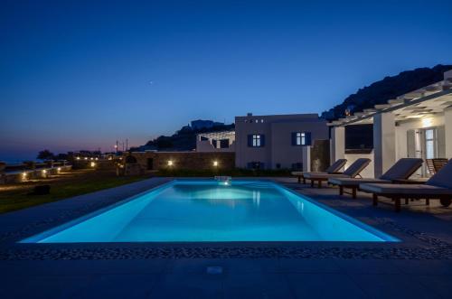 Πισίνα στο ή κοντά στο Natura Villas in Naxos