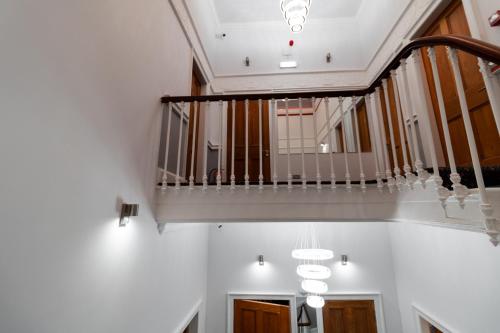 Mayfield Suites photo 83