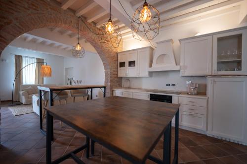 Kuchyň nebo kuchyňský kout v ubytování Agriturismo Antica Corte
