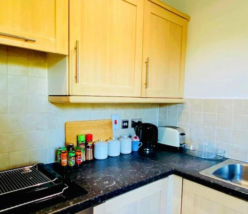 Gallery image of Specious Parkview Apartment, 4 Mins Walk to Underground in Barkingside