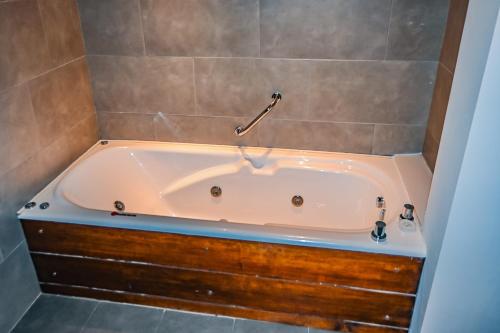 Et badeværelse på Hotel & Spa La Cheminée