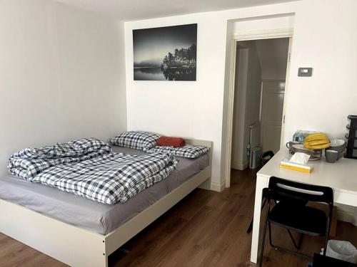 מיטה או מיטות בחדר ב-Camden Town - 1 Bedroom flat