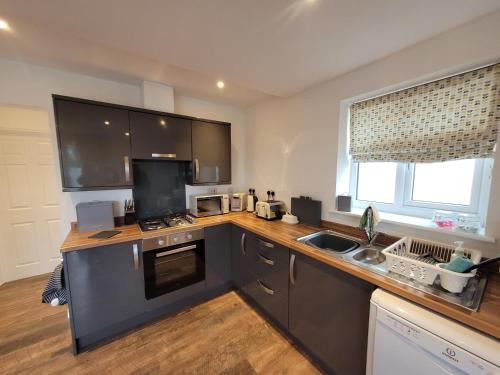 A kitchen or kitchenette at BriValley View