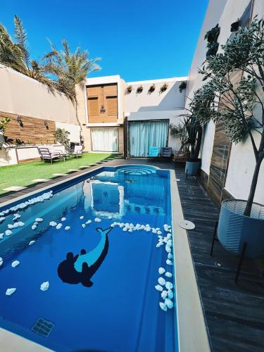 Piscina a Sky2030Group o a prop