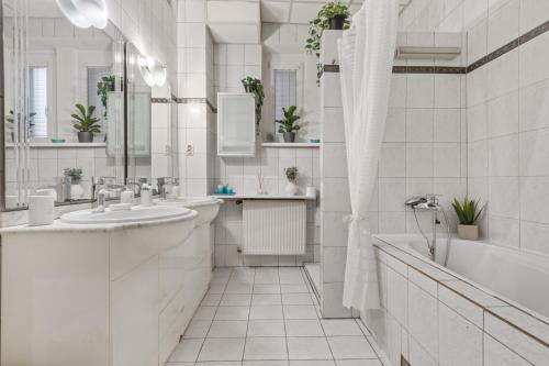 Kúpeľňa v ubytovaní Grand Elegant Apartment