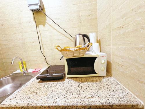 Large Studio Room In-Al khalidiya Abudhabi