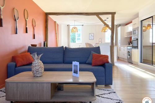 Le Duplex - Parking - Vue Clochers - Tennis