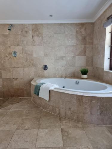 Ένα μπάνιο στο Homely Seastay