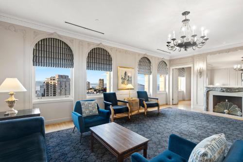 Posezení v ubytování InterContinental Mark Hopkins San Francisco by IHG