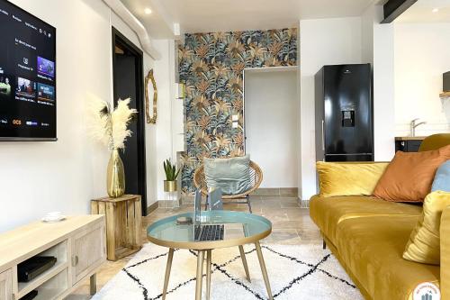 The Central Station - 50m Gare