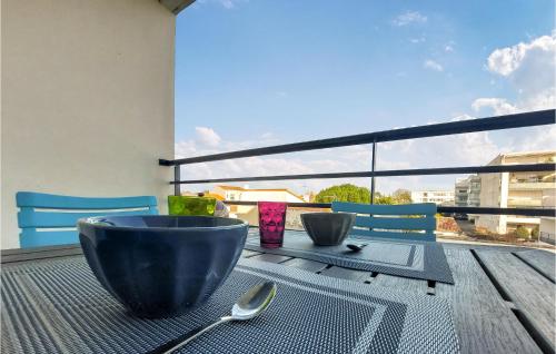 Awesome Apartment In Royan With Kitchen