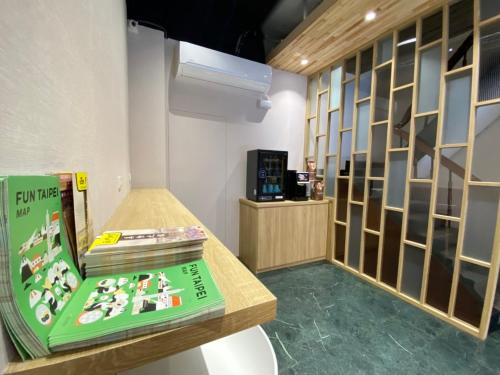 Kuchyň nebo kuchyňský kout v ubytování 宏洲旅社HZ Hotel