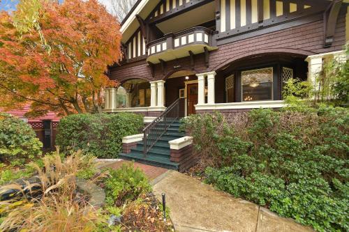 Beacon Hill Heritage Executive