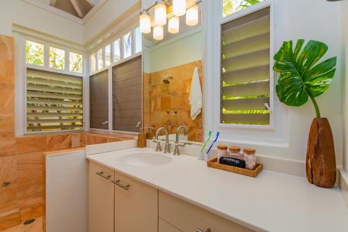 Ένα μπάνιο στο Seaview Palms Villa - St Croix USVI
